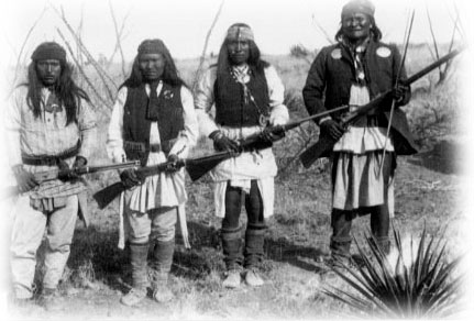 16003132_10208312160587310_4399788456466762939_n-apaches